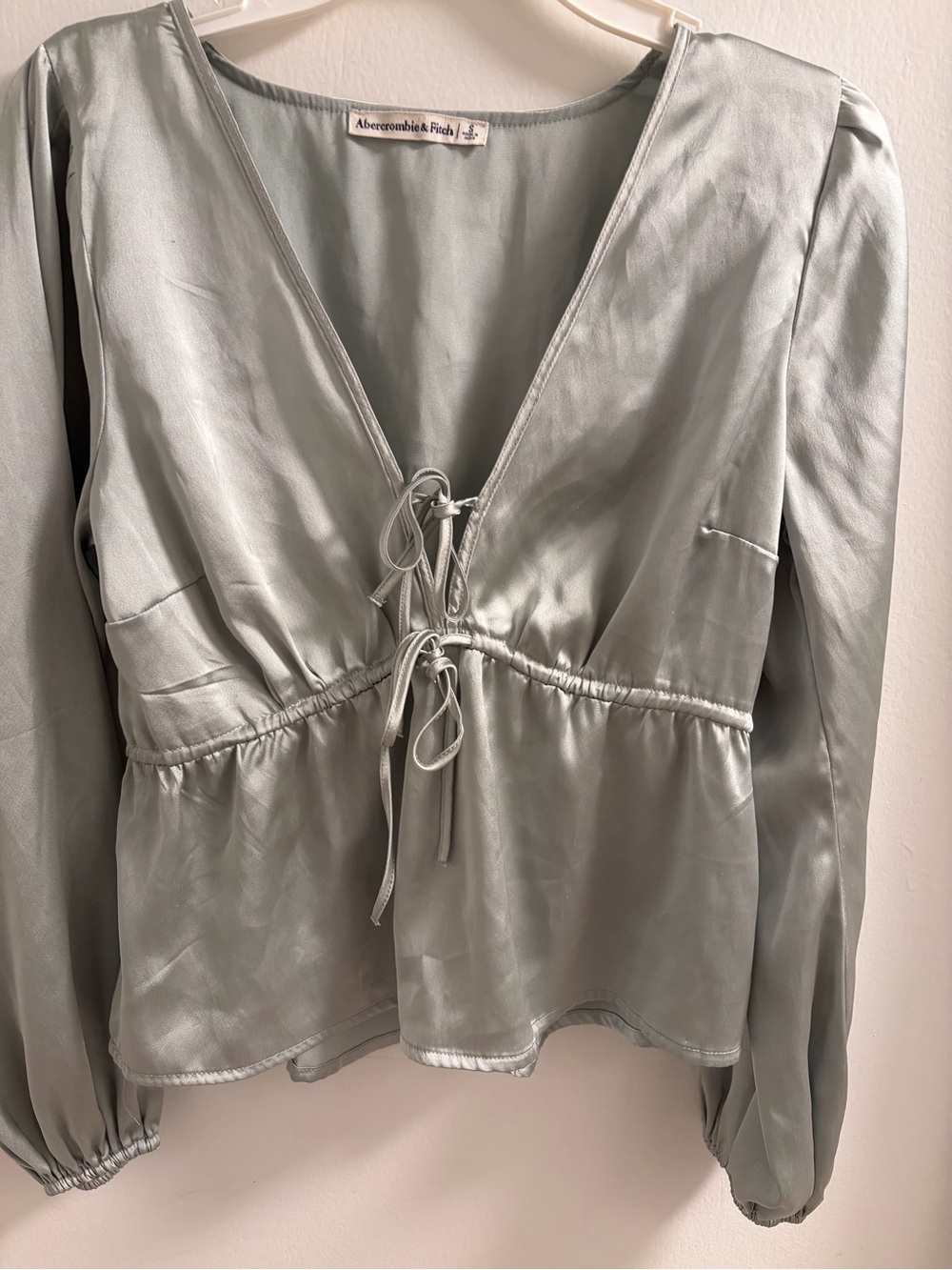 Abercrombie & Fitch Sage Green Satin V-Neck Blouse with Tie - Picture 6 of 8
